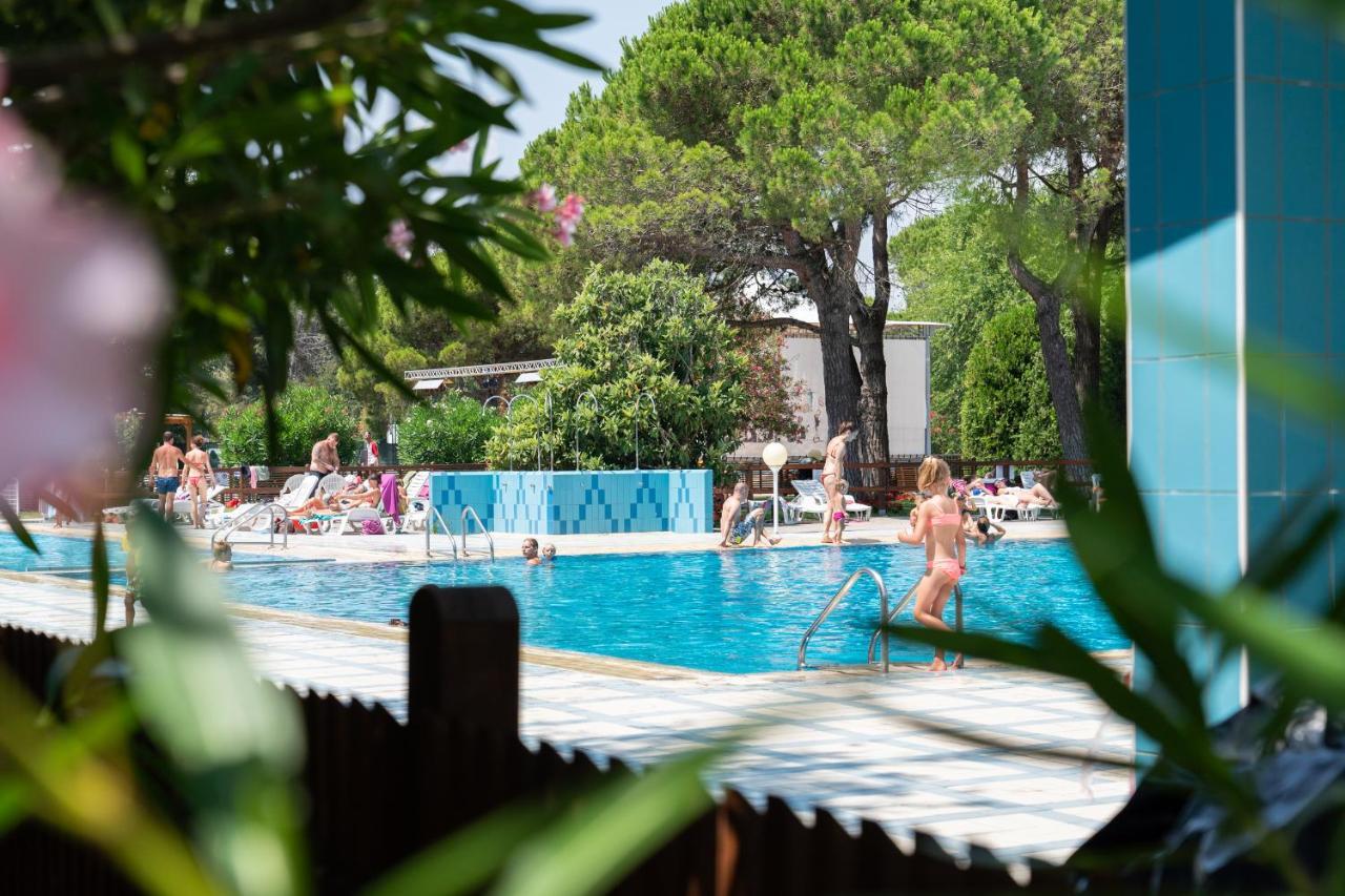 Hotel GoOutside Venezia Cavallino-Treporti Exterior foto